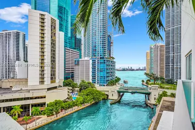 31 SE 5th #902, Miami, FL 33131 - Photo 1