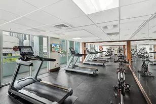 31 SE 5th, Miami, FL 33131 - Photo 17