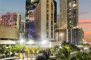 31 SE 5th, Miami, FL 33131 - Photo 21