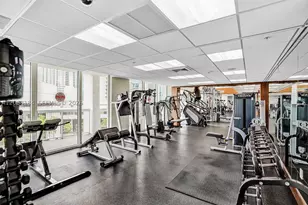 31 SE 5th, Miami, FL 33131 - Photo 15