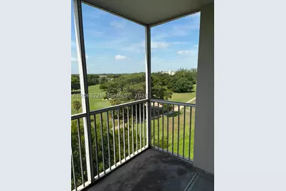 3050 N Palm Aire #707, Pompano Beach, FL 33069 - Photo 1