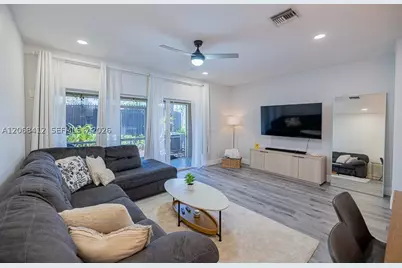 12171 SW 4th, Pembroke Pines, FL 33025 - Photo 9