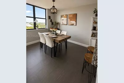 105 Lake Emerald #503, Oakland Park, FL 33309 - Photo 3