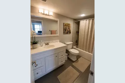 105 Lake Emerald #503, Oakland Park, FL 33309 - Photo 5