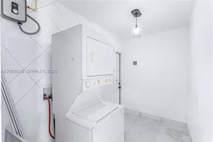 1854 Lauderdale Manor, Fort Lauderdale, FL 33311 - Photo 17