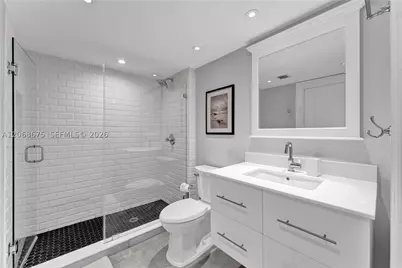 90 Alton #1102, Miami Beach, FL 33139 - Photo 21