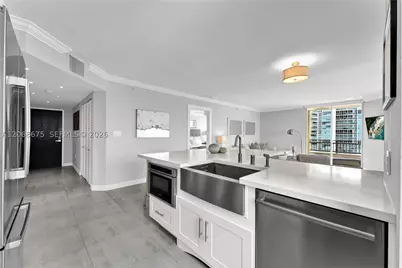 90 Alton #1102, Miami Beach, FL 33139 - Photo 9