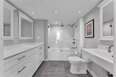 90 Alton #1102, Miami Beach, FL 33139 - Photo 15