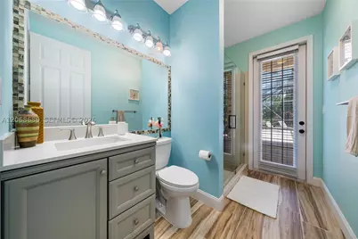 10660 SW 44th, Davie, FL 33328 - Photo 13