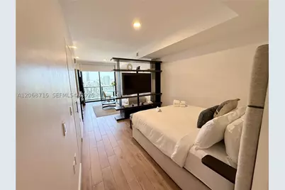 398 NE 5th #2203, Miami, FL 33132 - Photo 9