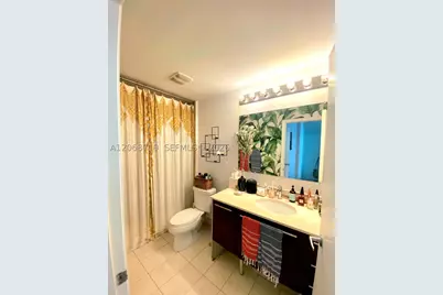1900 N Bayshore #2405, Miami, FL 33132 - Photo 13