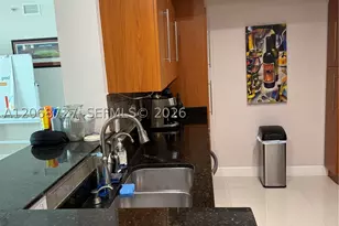 335 S Biscayne, Miami, FL 33131 - Photo 5