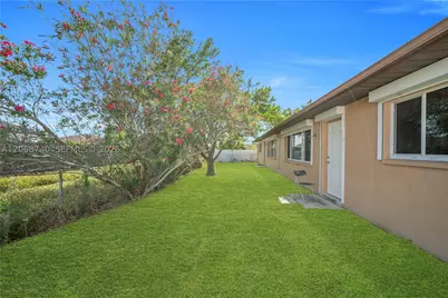 836 Trafalgar, Cape Coral, FL 33991 - Photo 31