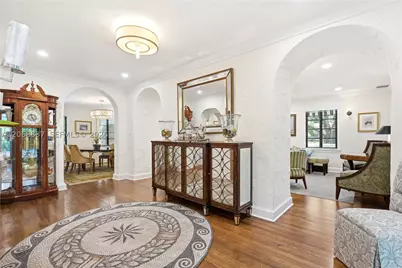 1140 Asturia, Coral Gables, FL 33134 - Photo 9