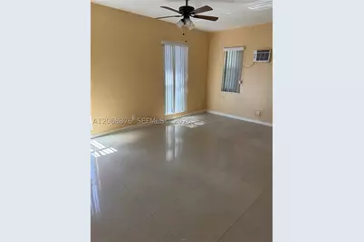 695 NE 151st #3, Miami, FL 33162 - Photo 5