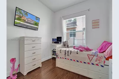 938 Bluewood, Weston, FL 33327 - Photo 9