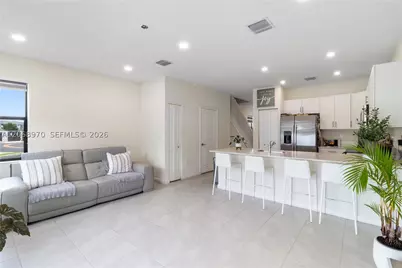 11410 W 34th, Hialeah, FL 33018 - Photo 9
