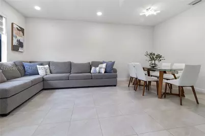 11410 W 34th, Hialeah, FL 33018 - Photo 3