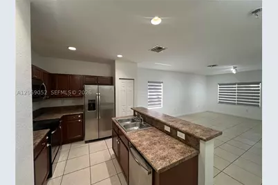 2410 NE 4th #2410, Homestead, FL 33033 - Photo 9