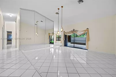 15821 Huntridge, Davie, FL 33331 - Photo 7