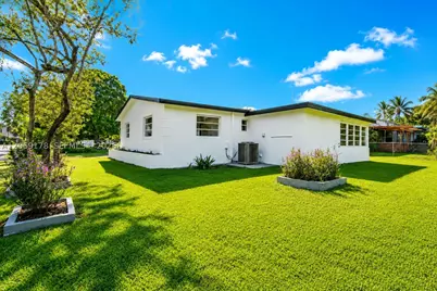 1220 NE 8th, Pompano Beach, FL 33060 - Photo 17