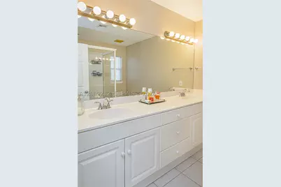 1647 Hawthorne, Wellington, FL 33414 - Photo 9
