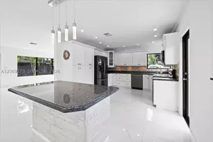 406 Lawn Acres, Hollywood, FL 33023 - Photo 9