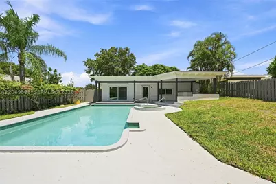 450 SW 1st, Boca Raton, FL 33432 - Photo 13