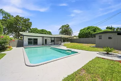 450 SW 1st, Boca Raton, FL 33432 - Photo 3