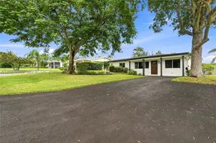 450 SW 1st, Boca Raton, FL 33432 - Photo 1