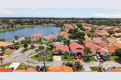 18847 NW 83rd, Hialeah, FL 33015 - Photo 1