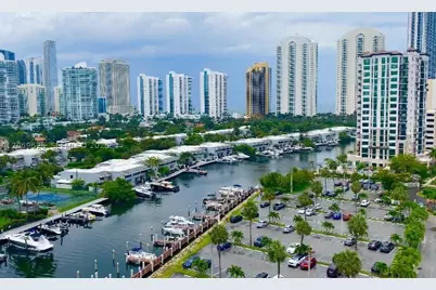 400 Kings Point #316, Sunny Isles Beach, FL 33160 - Photo 5