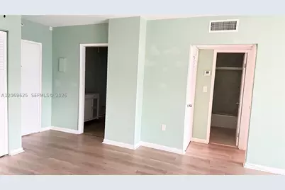 400 Kings Point #316, Sunny Isles Beach, FL 33160 - Photo 13