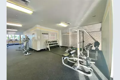 400 Kings Point #316, Sunny Isles Beach, FL 33160 - Photo 9