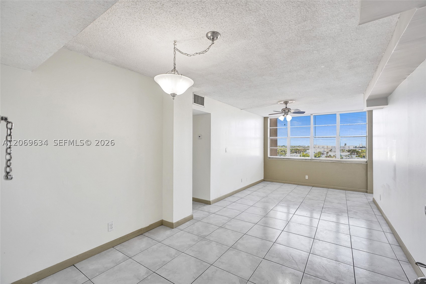 2025 NE 164th #710 - 2025 NE 164th #710, North Miami Beach, FL 33162 Luxury Property | Jose Angel Pina