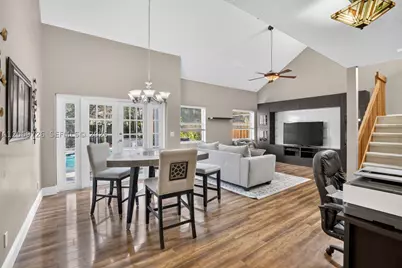 2638 Oak Park, Davie, FL 33328 - Photo 5