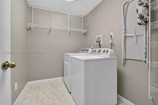 2638 Oak Park, Davie, FL 33328 - Photo 23
