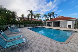 387 NW 107th, Pembroke Pines, FL 33026 - Photo 37