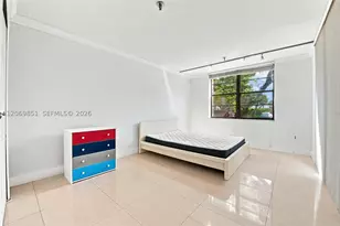 661 NE 195th, Miami, FL 33179 - Photo 15