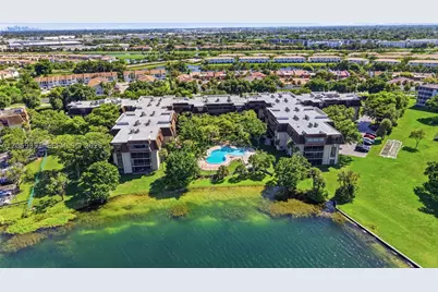 661 NE 195th #104, Miami, FL 33179 - Photo 37