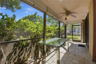 661 NE 195th, Miami, FL 33179 - Photo 25