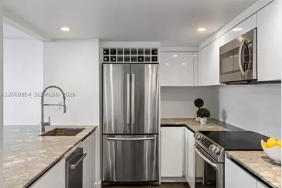 540 Brickell Key #1519, Miami, FL 33131 - Photo 7