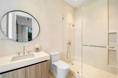 6015 N Bay, Miami Beach, FL 33140 - Photo 27