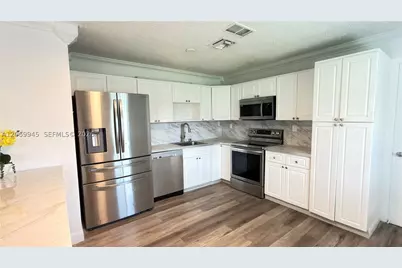 8151 SW 7th, North Lauderdale, FL 33068 - Photo 5