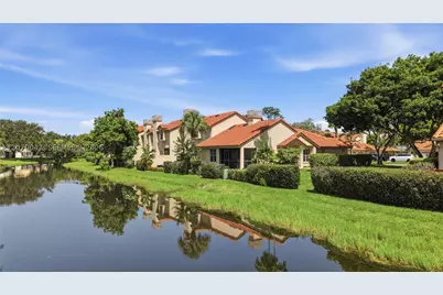 10852 Cypress Glen, Coral Springs, FL 33071 - Photo 39