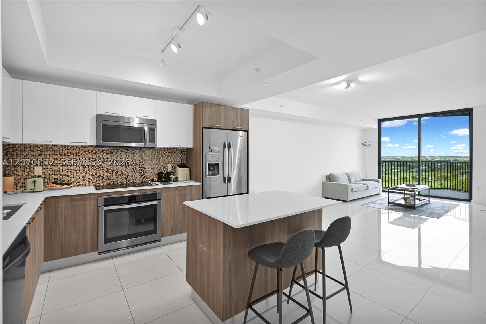 5300 Paseo #1410 - 5300 Paseo #1410, Doral, FL 33166 Luxury Property | Jose Angel Pina