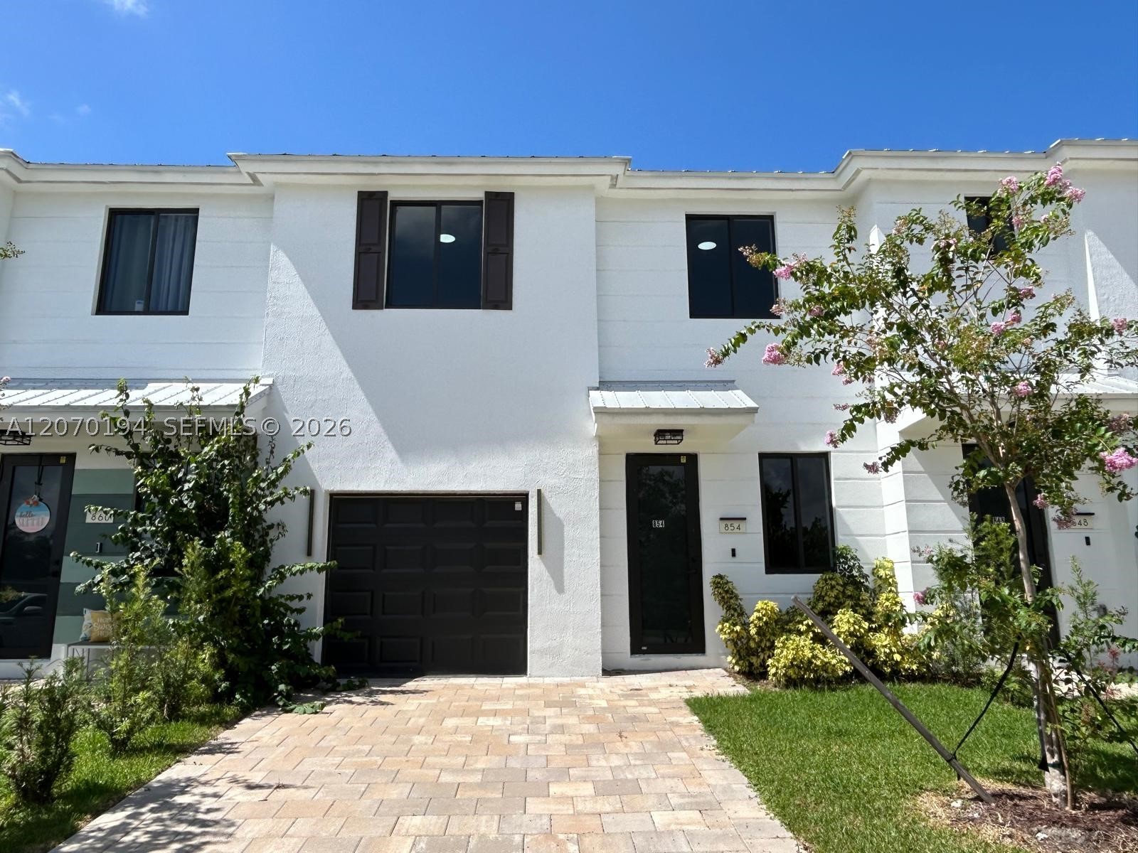 854 SW 1st - 854 SW 1st, Florida City, FL 33034 Luxury Property | Jose Angel Pina