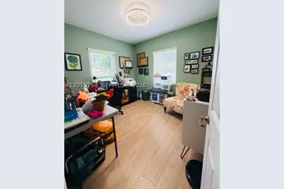 245 W 60th, Hialeah, FL 33012 - Photo 11