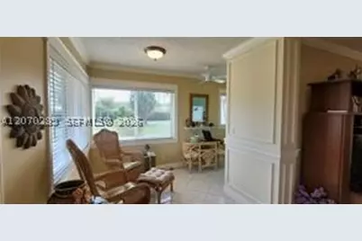 1000 SW 11th #10E, Ojus, FL 33009 - Photo 13