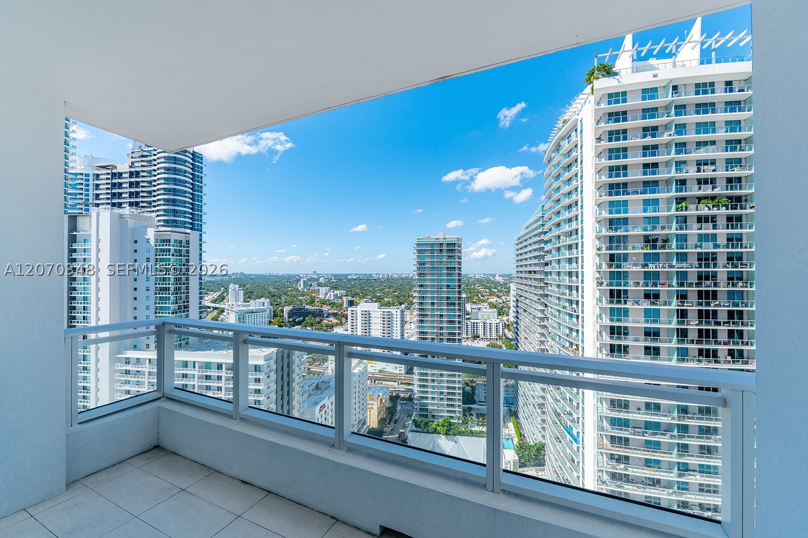 1080 Brickell #3207 - 1080 Brickell #3207, Miami, FL 33131 Luxury Property | Jose Angel Pina
